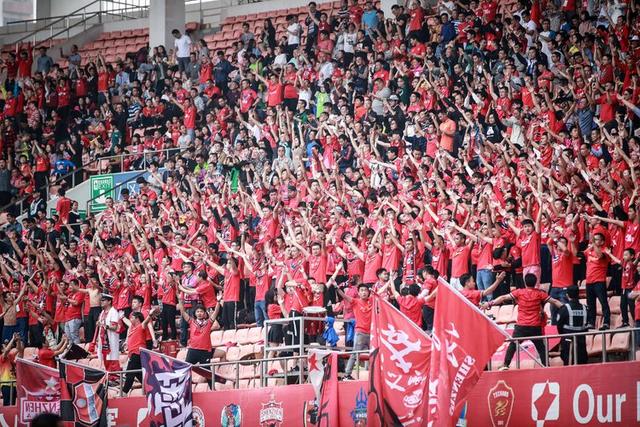 2025日职前瞻：8队换帅+3队重建 潜在黑马众多